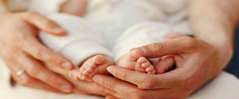 Yeni Doğan Bebek Bakımı Nedir